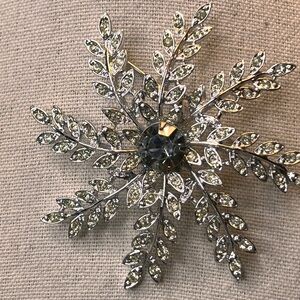 Sarah Coventry Silver Vintage Crystal Brooch